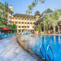 Rekomendasi Hotel dengan Kolam Renang di Purwakarta, Cocok Buat Keluarga