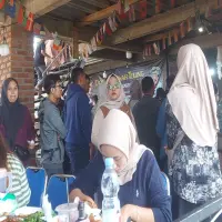 Dapur Ngeunah Teuing, Sensasi Kuliner di Tengah Kebun Teh Ciater Subang, Ini Jam Buka & Makanan Andalanya