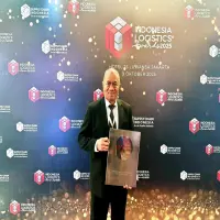 JNE Kembali Raih Penghargaan Courier of The Year di Indonesia Logistics Awards 2025