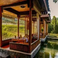 Rekomendasi Tempat Makan Lesehan di Daerah Karawang yang Enak, Nyaman, dan Bikin Betah