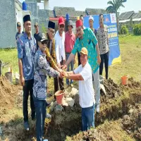 Warga BMM Cempaka dan Pengembang Kompak Bangun Sekolah di Purwakarta