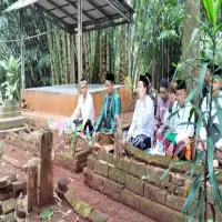 Sambut Hari Santri 2025 di Subang, MWCNU Kalijati Gelar Napak Tilas
