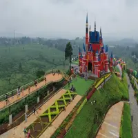 Fasilitas Florawisata D Castello Subang, Wisata Istana Atas Awan yang Mempesona