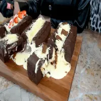 Resep Bolu Ketan Hitam Keju Lumer Tanpa Mixer, Mudah dan Anti Gagal!