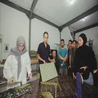 PLN UID Jawa Barat Dukung The New Factory Wujudkan Ekonomi Sirkular dan Kreativitas Ramah Lingkungan