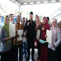 Setahun, Menteri Nusron Redistribusi 195.734 Bidang Tanah untuk 39.556 KK