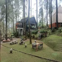 Hotel Murah di Cikole: Panduan Lengkap Liburan Hemat di Alam Lembang 2025