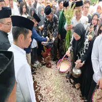 Tertunduk Sendu, Om Zein: Mohon Dimaafkan Apabila Almarhumah Ada Salah