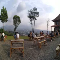 Rekomendasi Tempat Nongkrong di Karawang Paling Hits yang Wajib Kamu Coba!