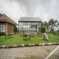Harga Villa 1 Malam di Lembang: 12 Rekomendasi Villa Terbaik 2025, dari yang Murah hingga Mewah