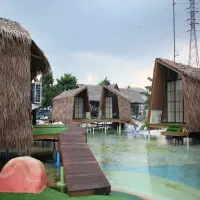 Water Villa Purwakarta, Sensasi Menginap di Atas Air ala Maladewa