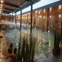 Harga Tiket Masuk Navasari Hot Springs Pool, Pemandian Air Panas Baru di Ciater Subang