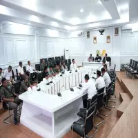 Pekerja Aqua Grup Merapat ke Bupati dan Ketua Dewan Kabupaten Subang Terkait Perbup tentang Pembatasan Jam Operasional Truk