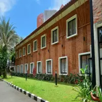 Rekomendasi Hotel Dekat Tempat Wisata di Purwakarta, Kemanapun Jadi Mudah!