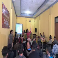 Antisipasi Banjir dan Longsor, Pemdes Cikole Lembang Dorong Pembuatan Resapan Air