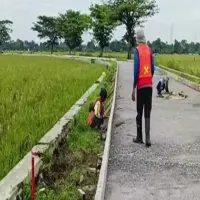 Warga Simpar Girang! Jalan Kunir–Sukadana Akhirnya Diperbaiki Pemkab Subang