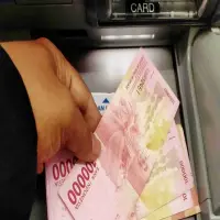 Cara Tarik Tunai Tanpa Kartu di ATM Mandiri, Begini Langkah-langkahnya!
