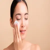 Cara Mengatasi Kulit Wajah Kering Saat Makeup, Makin Sehat dan Glowing
