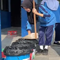 SMPN 1 Cisalak di Subang Hadirkan Sistem Empat Tong Sampah, Pengelolaan Dilakukan Secara Mandiri