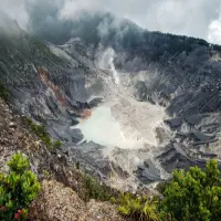 Harga Tiket Masuk Wisata Gunung Tangkuban Parahu 2025, Cocok Buat Libur Akhir Tahun!