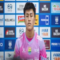 Debut Kiper Muda Persib Bandung Fitrah Maulana Akui Tegang