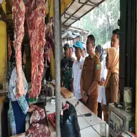 Koramil 0501/Subang dan Pemda Sidak Pasar Terminal, Jaga Stabilitas Harga Jelang Nataru