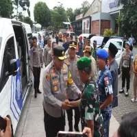 Wakapolda Jabar Tinjau Pos Terpadu KM 102 A Tol Cipali, Pastikan Operasi Lilin Lodaya 2025 Berjalan Aman
