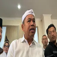Dedi Mulyadi Janji Merevisi UMSK Jabar 2026 Setelah Aksi Protes Buruh