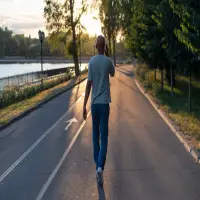 Beragam Manfaat Jalan Kaki bagi Kesehatan Tubuh, Gak Bikin Capek Badan!