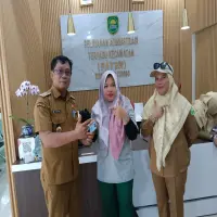 Gak Pake Ribet, Warga Cibogo Kini Bisa Cetak E-KTP Langsung di Kantor Kecamatan