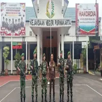 Jaga Integritas APH, Kejari Purwakarta Dijaga TNI Bersenjata Lengkap