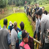DidugaTerjatuh dan Terbawa Hanyut, Penemuan Mayat Perempuan Paruh Baya di Irigasi Bojong Purwakarta