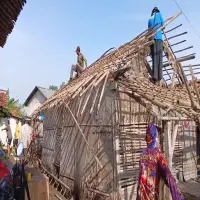 Gotong Royong, Warga  Buka Donasi Bangun Rutilahu di Subang