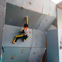 Kompetisi Pelajar, Warna Alam Subang Jaring Bibit Bouldering