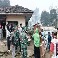 1 Rumah Warga Ambruk di Cupunagara, Diduga Karena Pergerakan Tanah Akibat Curah Hujan Tinggi