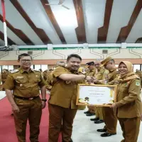 Pelayanan Kesehatan Baik, Dinkes Subang Raih Penghargaan