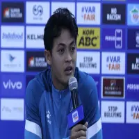 Bek Persib Bandung Dewangga Membara Jelang Duel di Manahan, Persib Bidik Tiga Poin demi Takhta Klasemen
