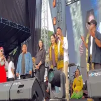 RANS Carnival Subang Jadi Panggung Kepedulian, Raffi–Nagita Donasikan Rp500 Juta untuk Korban Banjir