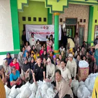 HUT ke-18, DPC Gerindra Subang Salurkan Bantuan untuk Korban Banjir Pantura