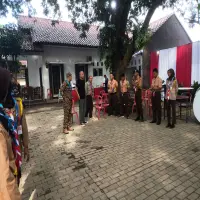 Peduli Terhadap Dunia Pendidikan di Subang, Bos Urip Biayai Lima Siswa Sekolah Pelayaran