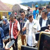 Kemensos Bakal Terlibat Proses Rehabilitasi dan Rekontruksi Pasca Bencana Longsor Pasirlangu