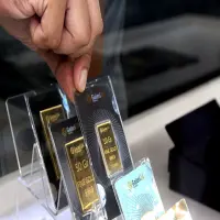 Harga Emas Antam Bangkit, Naik Rp 30.000 Usai Dua Hari Tertekan