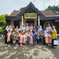 PAUD Cempaka 3 di Subang Kenalkan Anak Didiknya Tugas Kepolisian