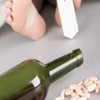 Maut dalam Botol “Gembling”: Pesta Miras di Subang Berujung Delapan Nyawa Melayang