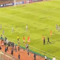 Persib Bandung Terancam Sanksi AFC Usai Insiden Suporter Masuk Lapangan Saat Lawan Ratchaburi di ACL 2