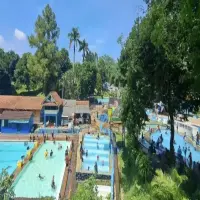 Kunjungan Meningkat Selama Libur Panjang dan Imlek, Kolam Renang Ciheuleut Dipadati Wisatawan