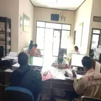 Pelayanan Kantor Desa Cibogo Tetap Berjalan Meski Kades dan Perangkat Tersandung Kasus Korupsi
