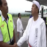Candaan Soal Rumah Tangga hingga Rezeki, Dedi Mulyadi Disambut Hangat Warga