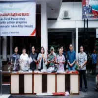 Kejari Purwakarta Musnahkan Barang Bukti Tindak Pidana dari 16 Perkara