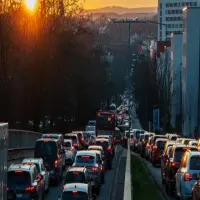5 Cara Menghadapi Kemacetan Saat Mudik agar Tetap Tenang dan Aman